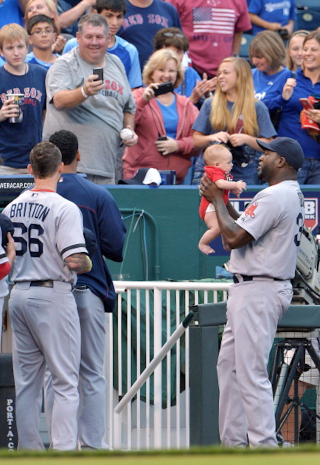 Illustration for article titled David Ortiz Found A Baby Somewhere